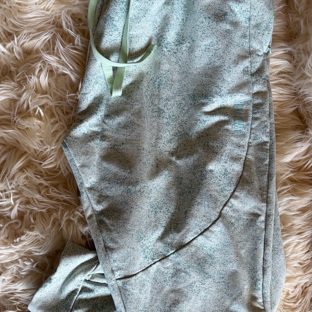 Gymshark Chalk Joggers Womens Medium Green Split Knee Performance Stretch Casual